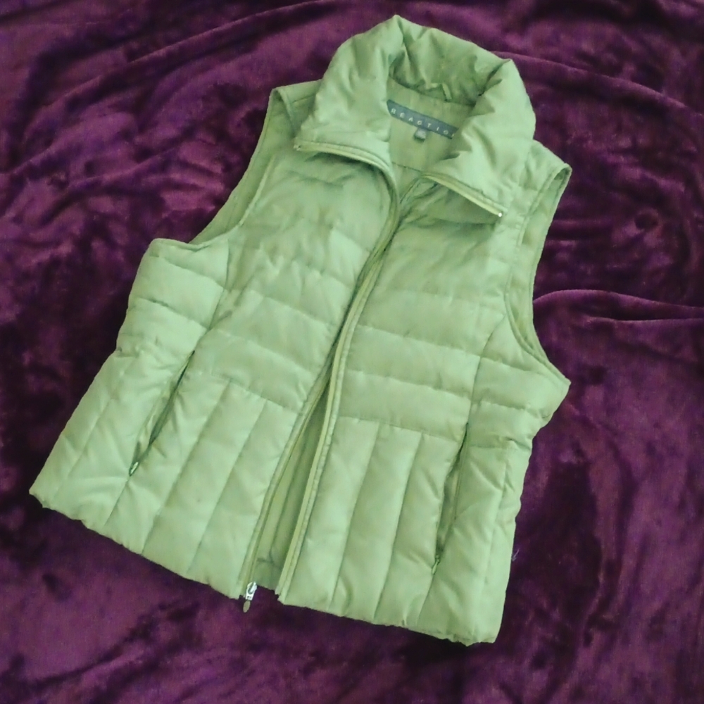 Women's green vest large Kenneth Cole